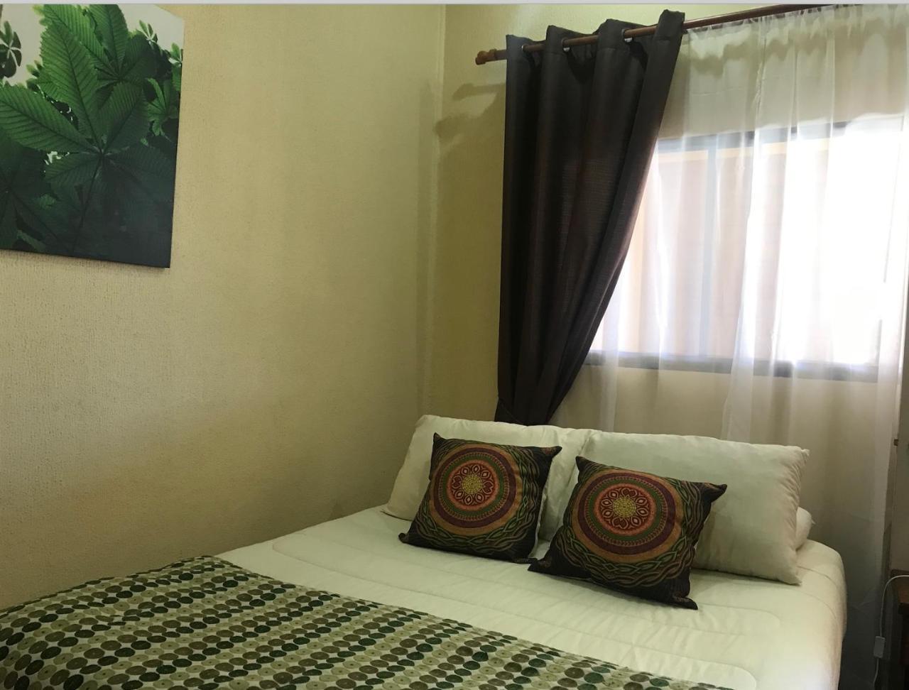 Hotel Barba La Комбарбала Екстер'єр фото